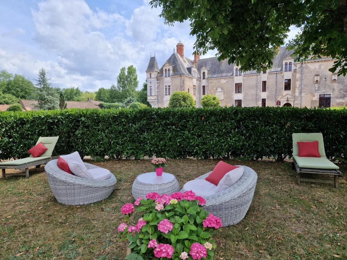 Chateau De La Verie Challans Exteriör bild