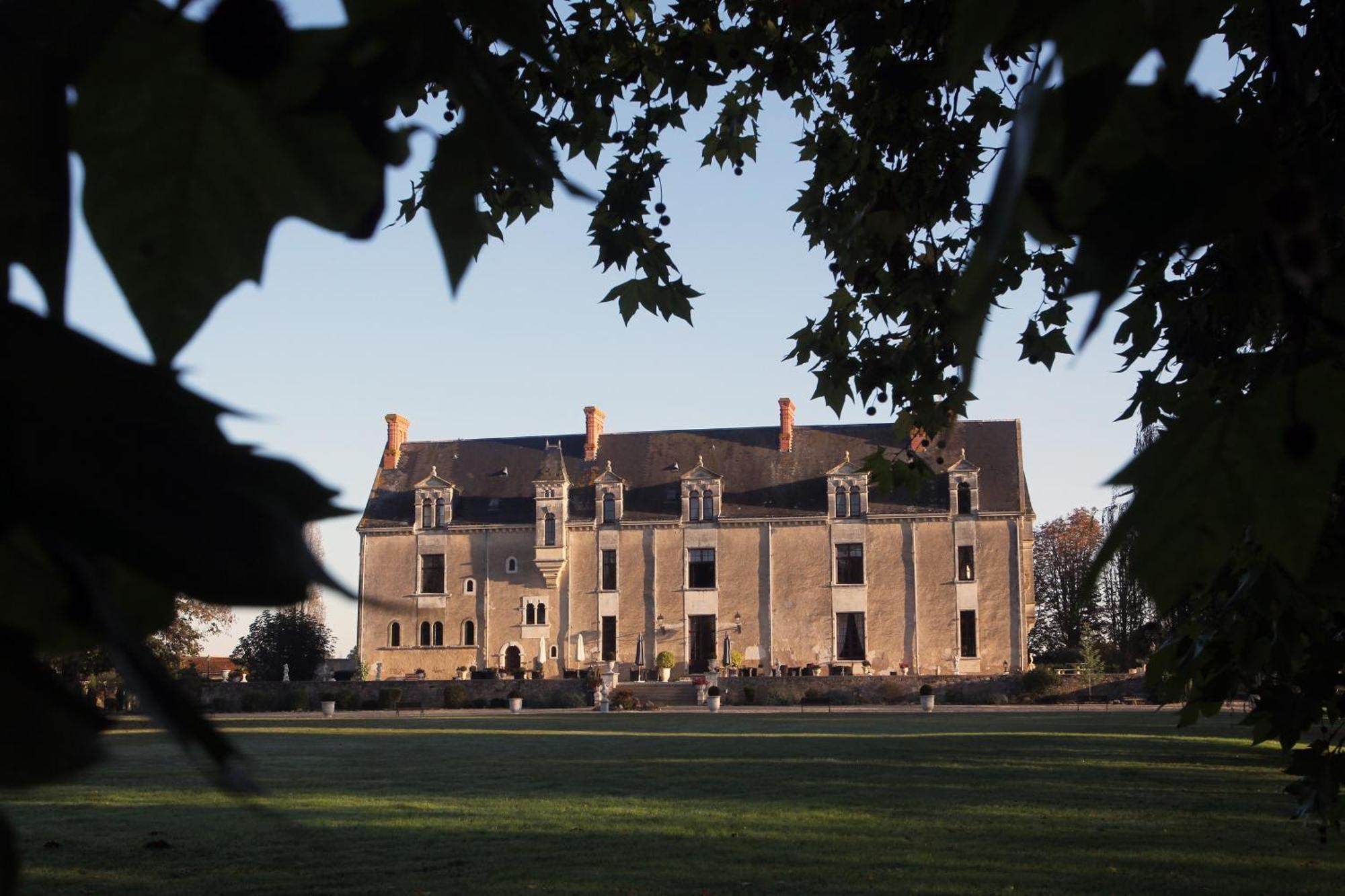 Chateau De La Verie Challans Exteriör bild