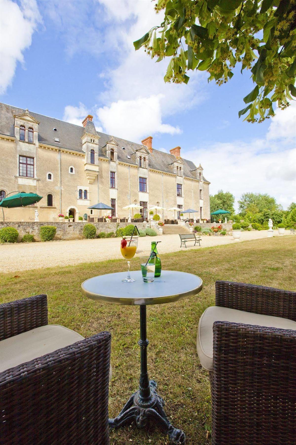 Chateau De La Verie Challans Exteriör bild